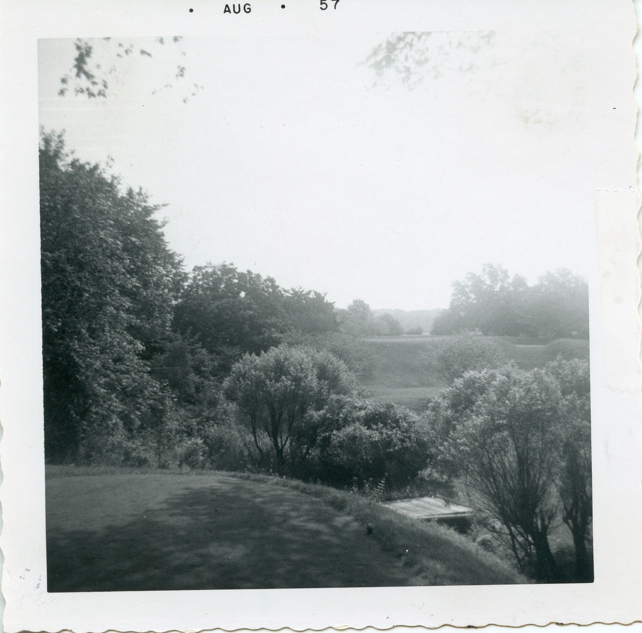 The eighth at Shoreacres, 1957. Early on, a writer in Golfers Magazine had made a joke about the wooded, ravine-crossed site. “It is indeed a fortunate dispensation of providence that ground which is but poorly adapted to agriculture, should in many cases be particularly suited to golf links, and of Shoreacres, it can truly be said, that what would have made a very poor farm, will make an ideal course.”