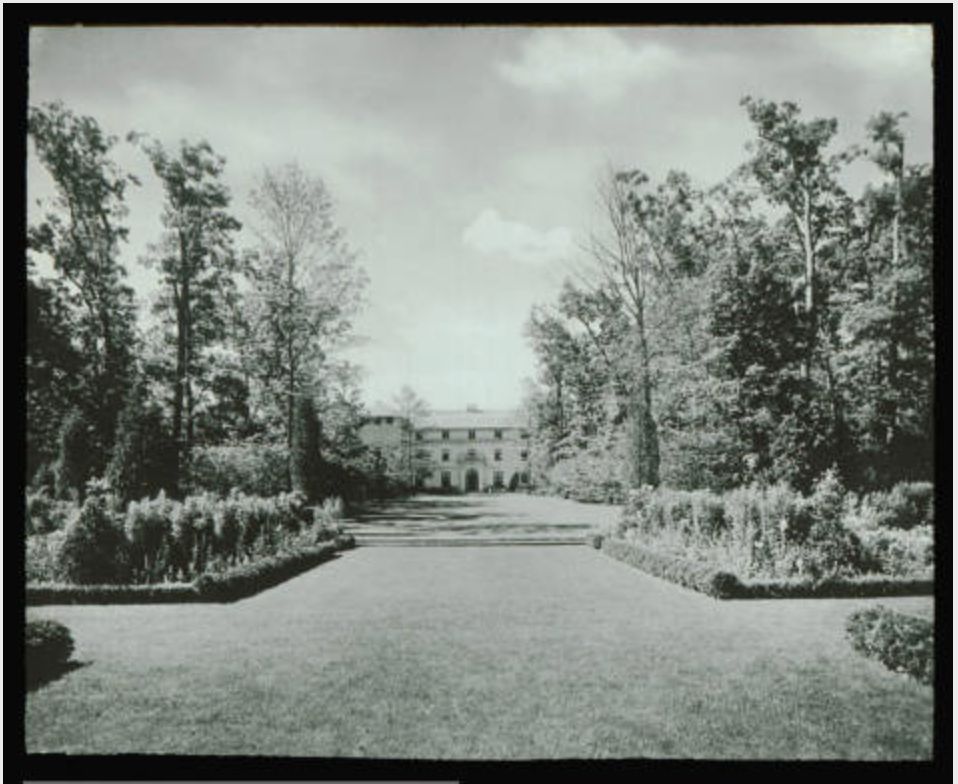 View of Havenwood II from approach. Image Source: Art Institute of Chicago, Ryerson and Burnham Archives.