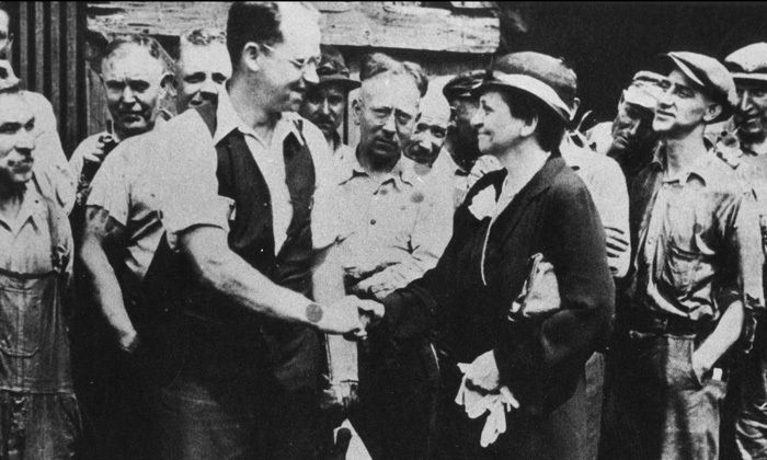 Frances Perkins meets with labor groups.