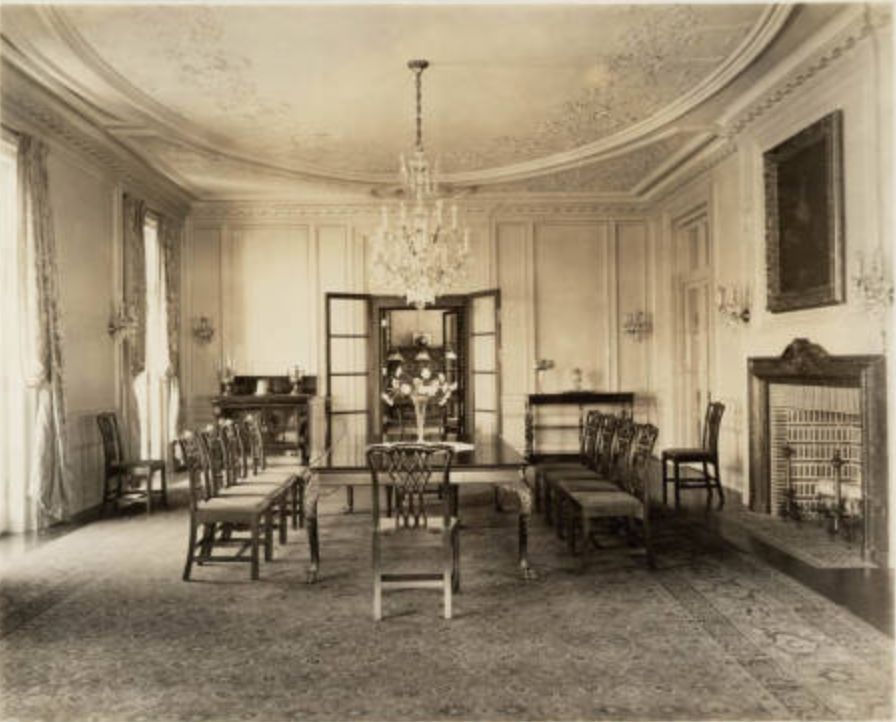 The Clayton Mark House, c.1914-1918. Courtesy of the Art Institute of Chicago, Ryerson and Burnham Archives.
