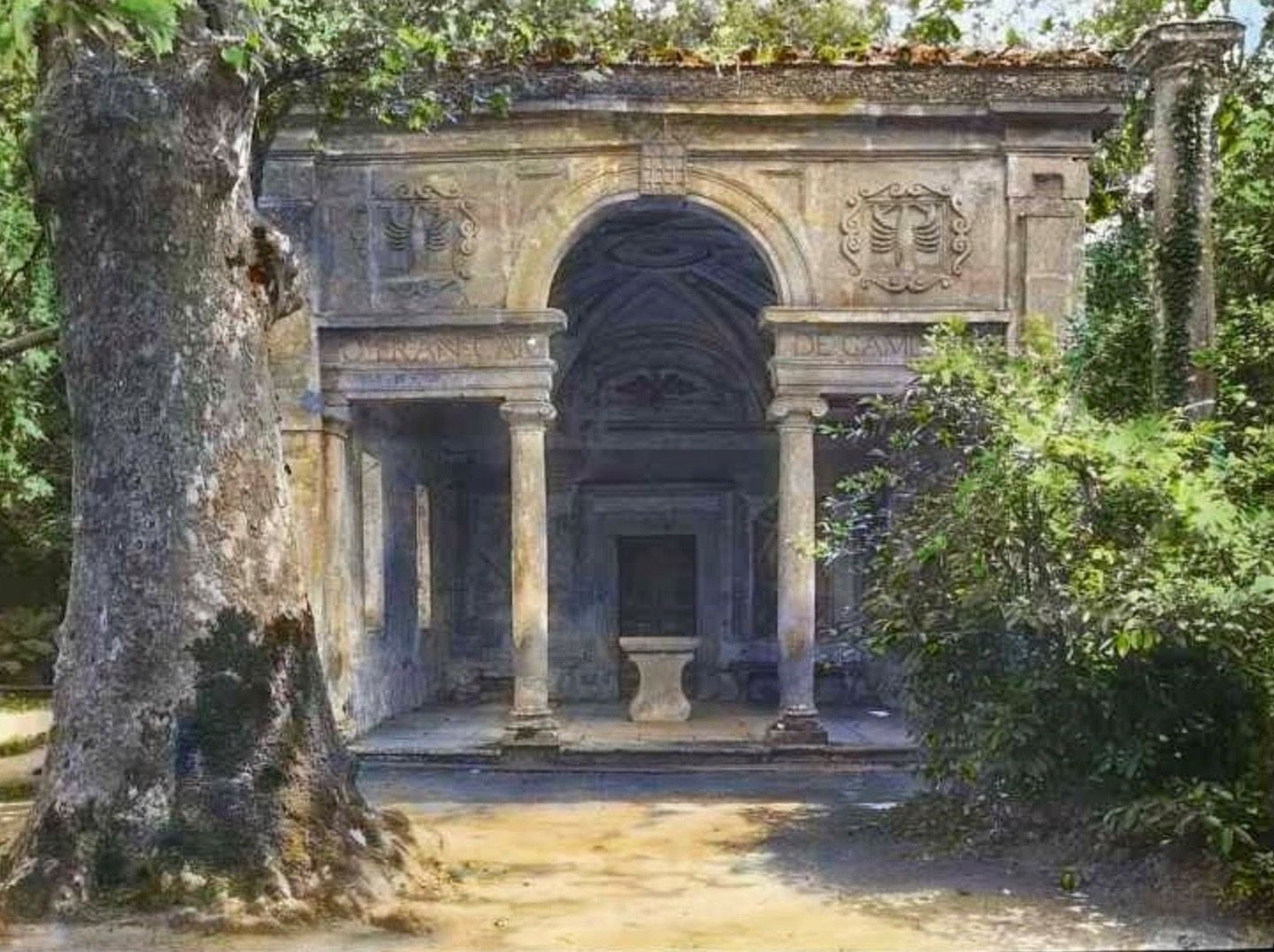The tea house at Villa Turicum.
