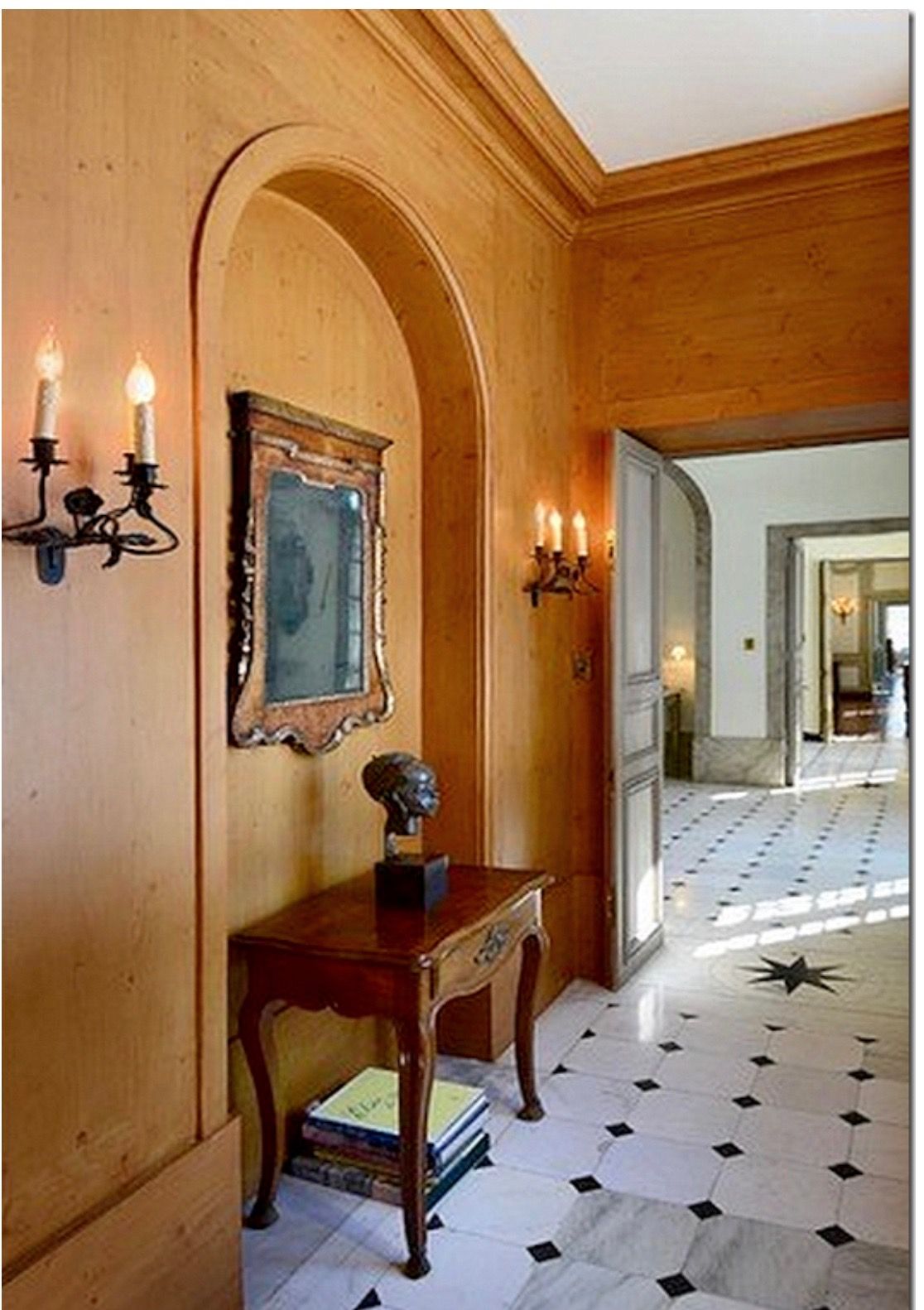 View through the length of the house. Image Source: J. S. Eckert Photography.