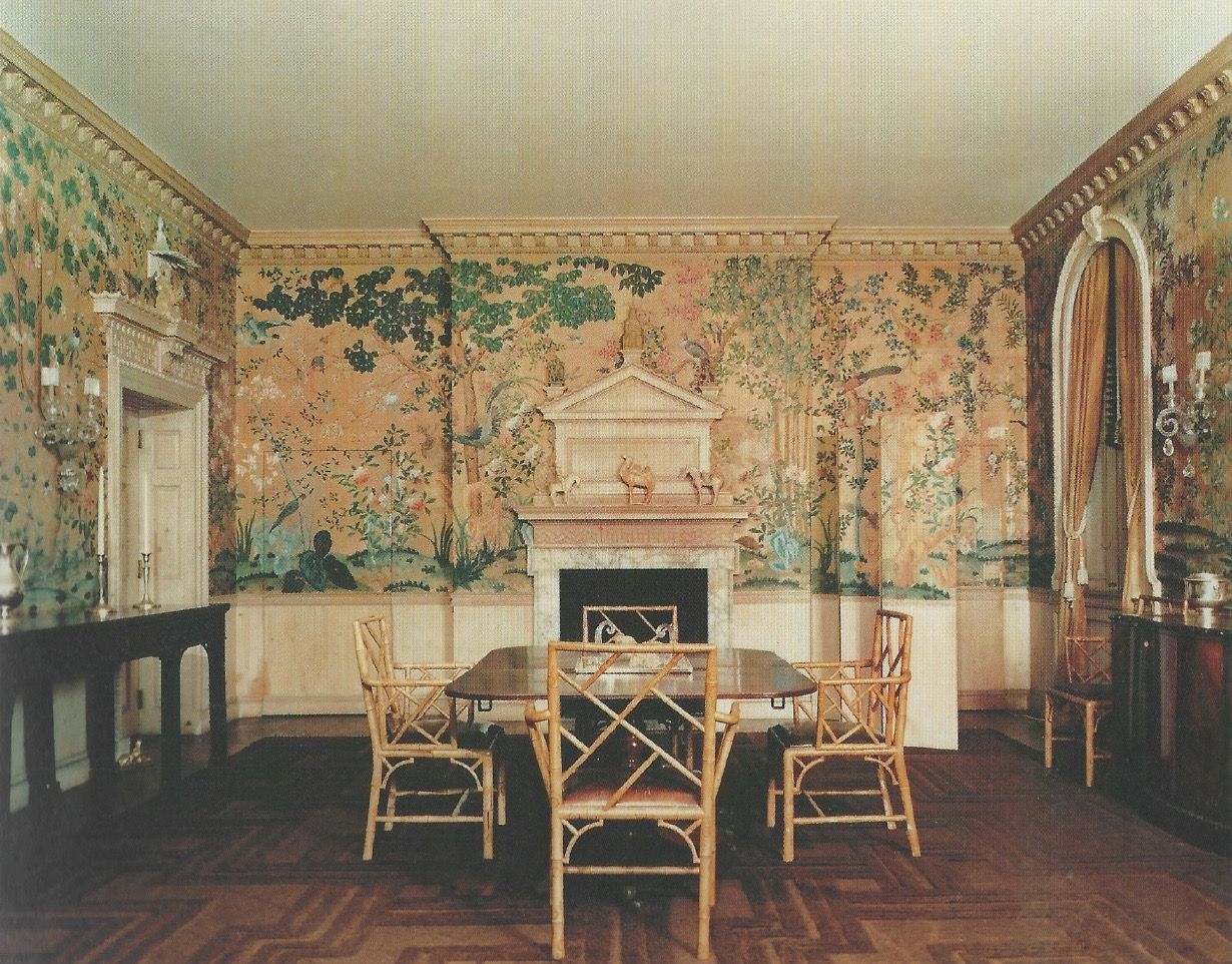 Dining room.
